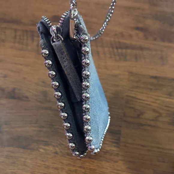 Stylish Denim Chain Crossbody Bag - Picture 2 of 6
